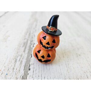 Pumpkin stack mini village figurine statue totem hat unique‎